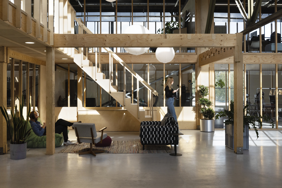 Hybrid construction as a solution to mitigate climate and housing crises