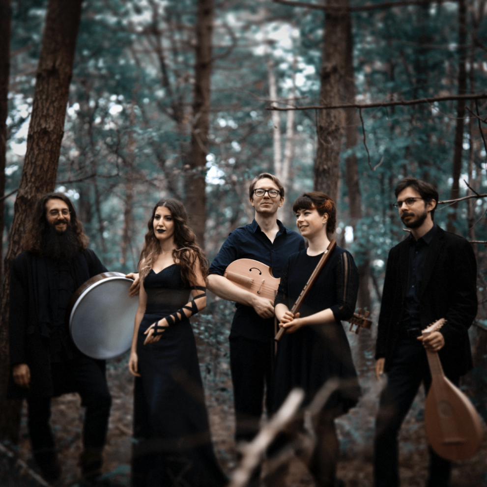 Sibil•la Ensemble is a medieval music
